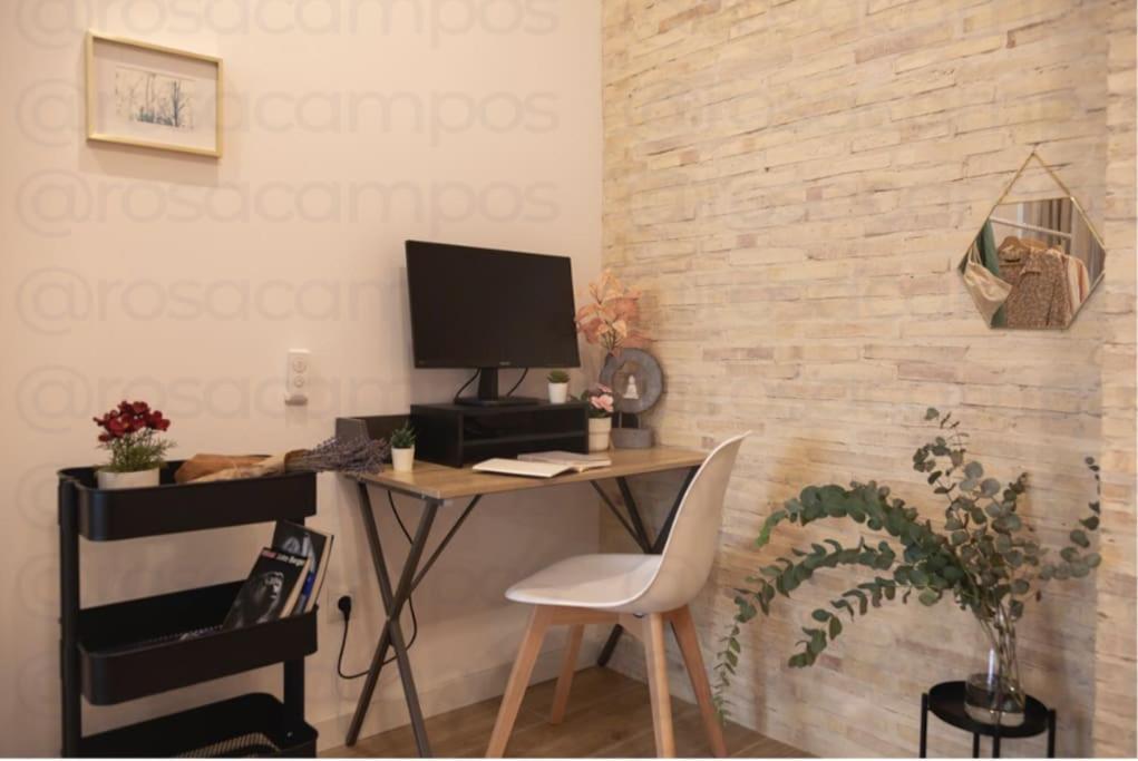 Rb - Urban Loft Retreat, Comfort & Good Location 瓦伦西亚 外观 照片